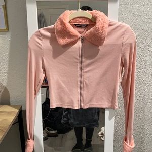 Baby pink long sleeve with fuzzy collar, and fuzzy cuffs 💞